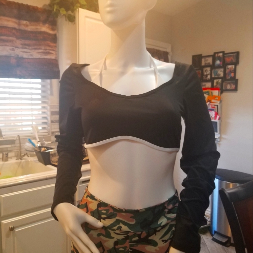 Halter workout top, black, large